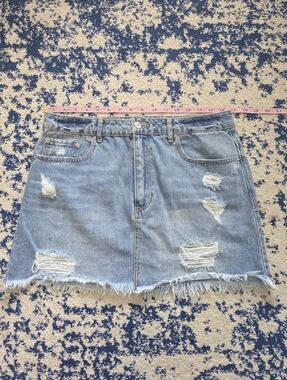 Forever 21 Light Wash Distressed Denim Mini Skirt